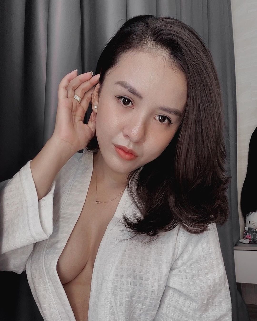 Asian Vietnamese Girl - Kiều Max #9A19WxEw