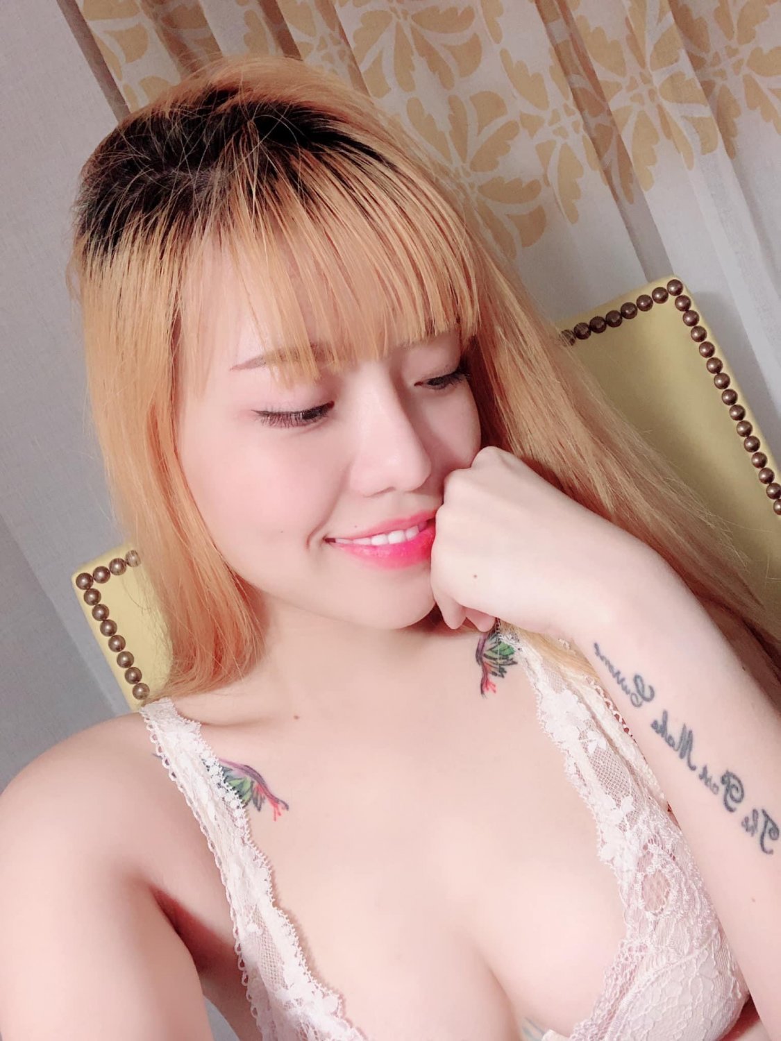 Slutty Single Mom Meet Up & Hook Up For Money. Exposed Petite 32yo Vietnamese Hoe Ngan Tran. #MPtCv6Ab