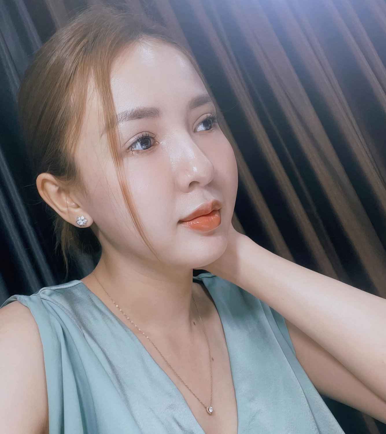 Asian Vietnam Girl Tattoo Selfie - DJ Kiều Max #HApeYFKb