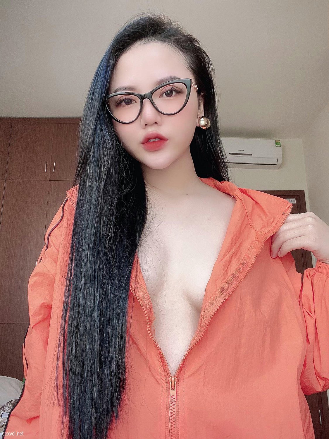 Vietnamese girl Phạm Hải Hà Hanna Barbie nude leaked #txpqle1P