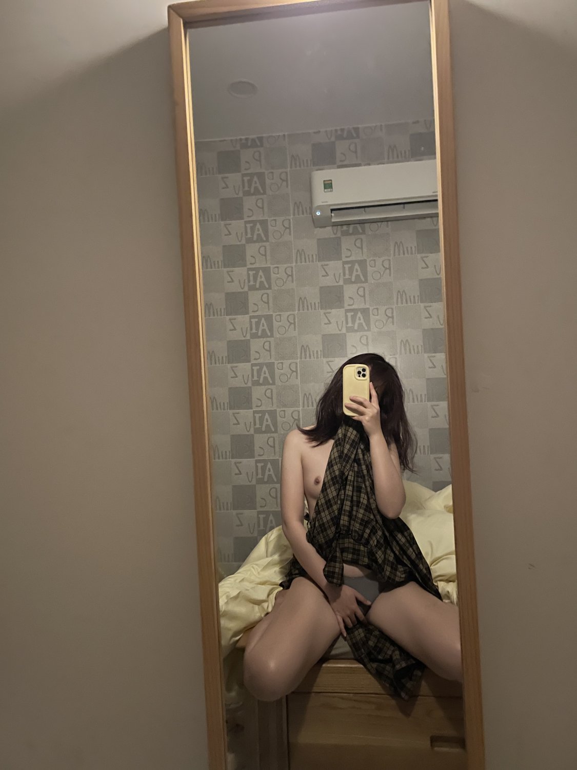 Cute Vietnamese gf shared by cuck! Cuck's session in comments. #ouBWXdBM