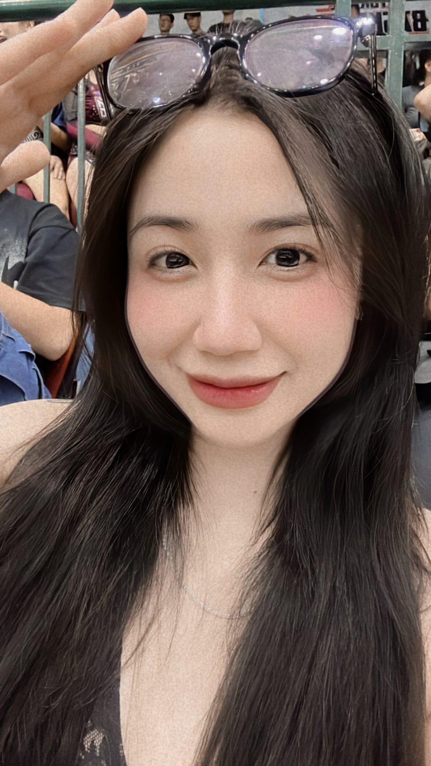 Asian Vietnam Girl Tattoo Selfie - Lại Nguyễn Quỳnh Vy #8BzJgK0m